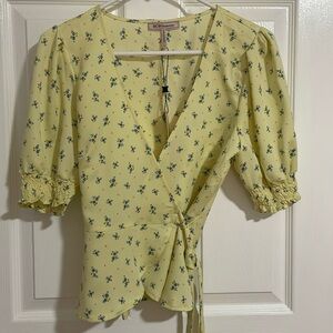 NWT - BCBG Floral Wrap Around